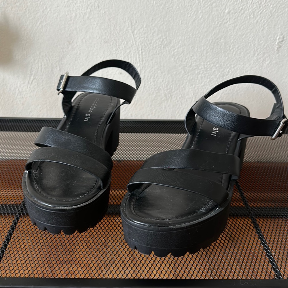 MADDEN GIRL PLATFORM SNEAKERS